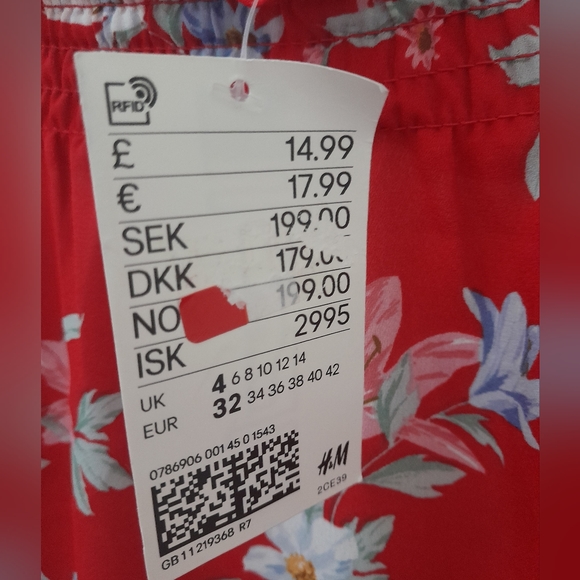 H&M Bell sleeve summer top Size 4 - Picture 4 of 4